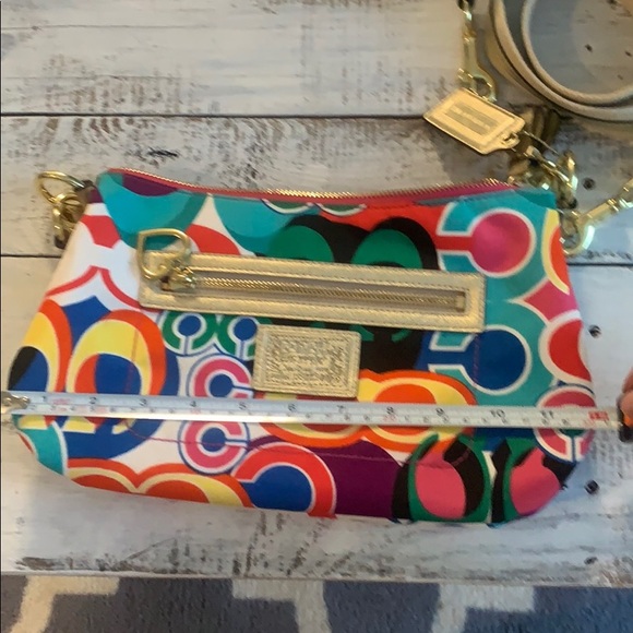 Authentic Coach multi color shoulder/ crossbody💕 - Picture 15 of 16